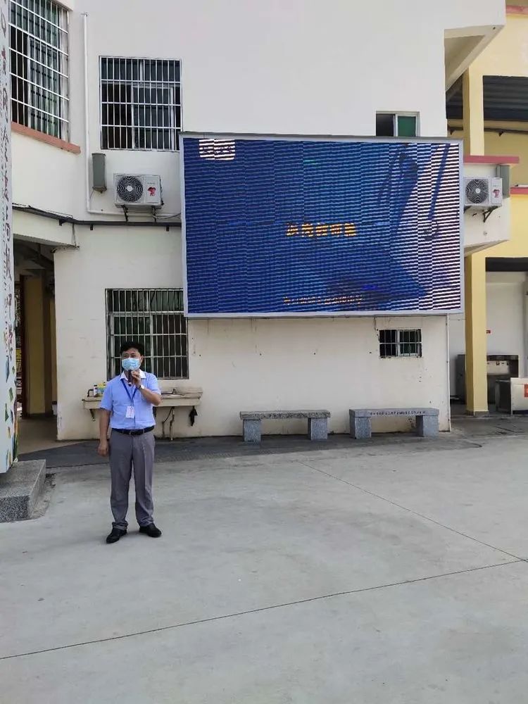 海口黃岡金盤(pán)高級(jí)中學(xué)開(kāi)學(xué)防疫演練已開(kāi)始！