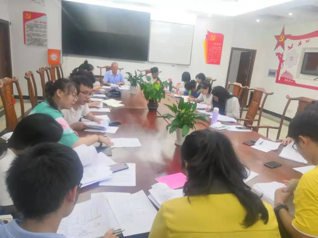 以評(píng)促教 教學(xué)相長(zhǎng) ?？邳S岡金盤(pán)高級(jí)中學(xué)開(kāi)展學(xué)生民主評(píng)教調(diào)查活動(dòng)