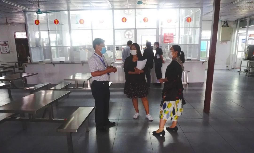 省教育廳韓主任一行蒞臨黃岡金盤高級中學開展2020春季開學復課專項檢查工作