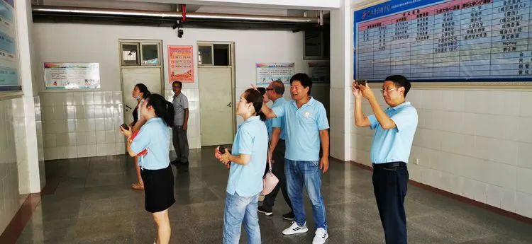 參觀學(xué)習(xí)取真經(jīng) 借鑒經(jīng)驗促提升——?？邳S岡金盤高級中學(xué)赴黃岡中學(xué)研修交流