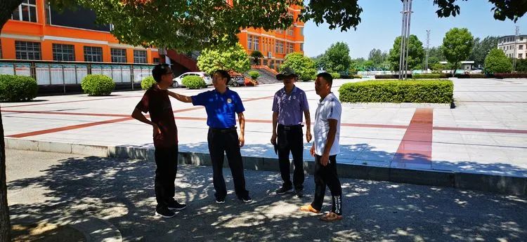 在教授縣學習教育 育海南島精英人才——?？邳S岡金盤高級中學赴蘄春一中研修