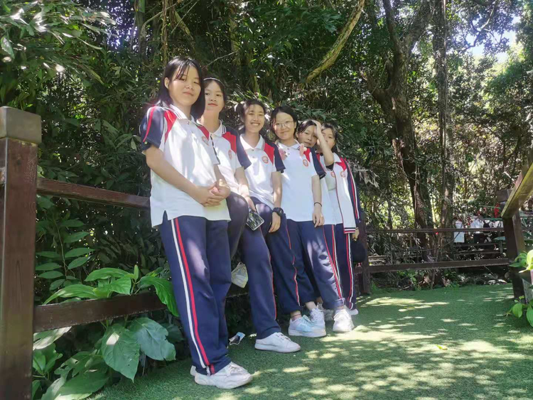 “重溫紅色歷史，做時代新人”——?？邳S岡金盤高級中學(xué)初中部春季研學(xué)活動