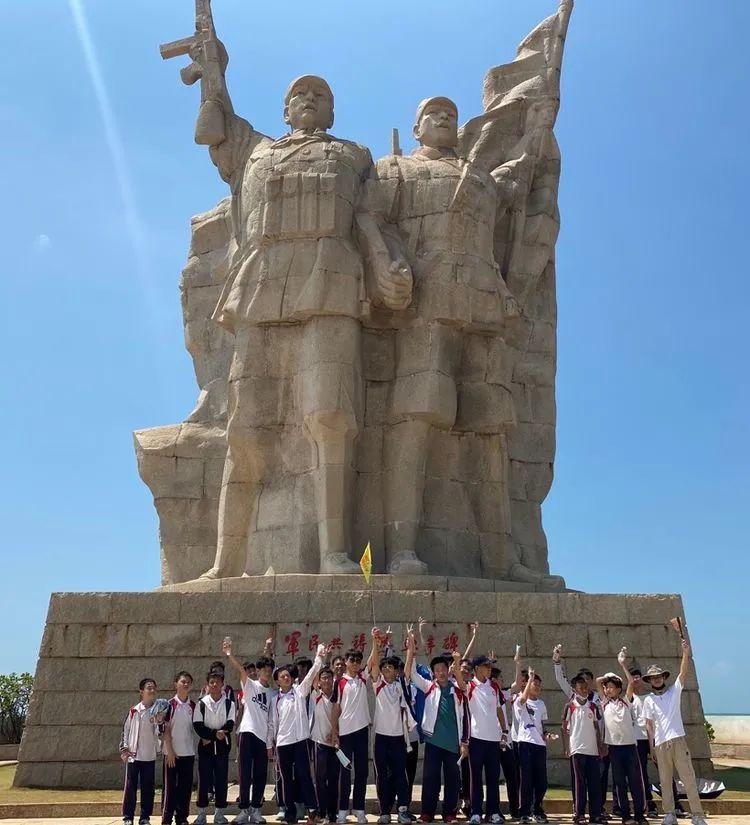 “重溫紅色歷史，做時代新人”——?？邳S岡金盤高級中學(xué)初中部春季研學(xué)活動