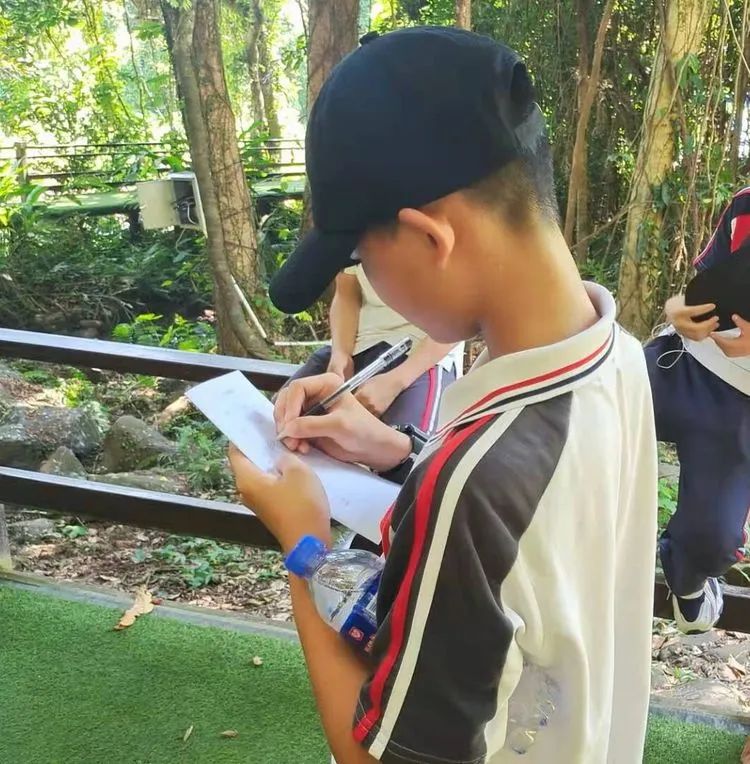 “重溫紅色歷史，做時代新人”——海口黃岡金盤高級中學(xué)初中部春季研學(xué)活動