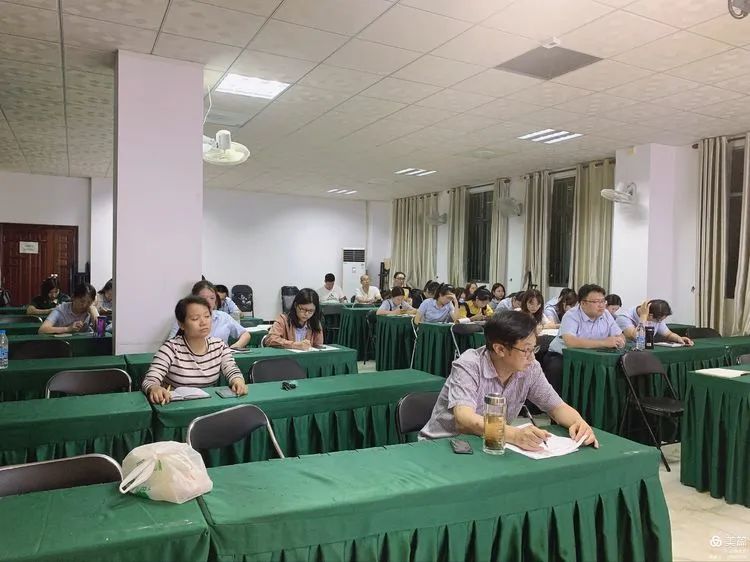 不負(fù)光陰，砥礪前行——高二年級(jí)下學(xué)期期中考試表彰