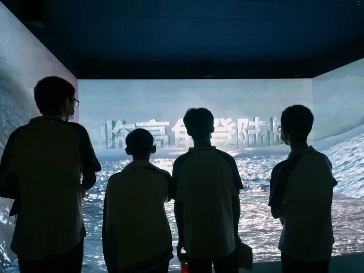 “重溫紅色歷史，做時代新人”——?？邳S岡金盤高級中學(xué)初中部春季研學(xué)活動