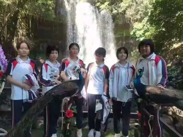 “重溫紅色歷史，做時代新人”——海口黃岡金盤高級中學(xué)初中部春季研學(xué)活動