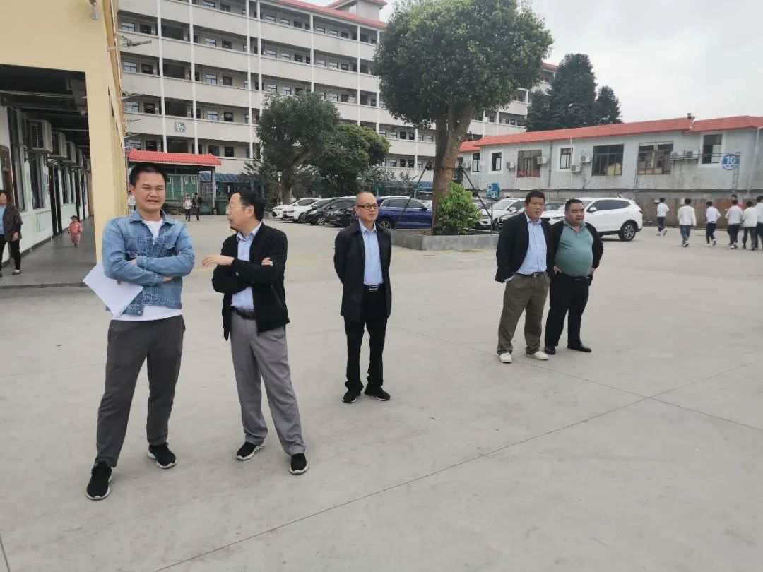 護航“開學季”——?？邳S岡金盤高級中學迎2021春季開學督導檢查