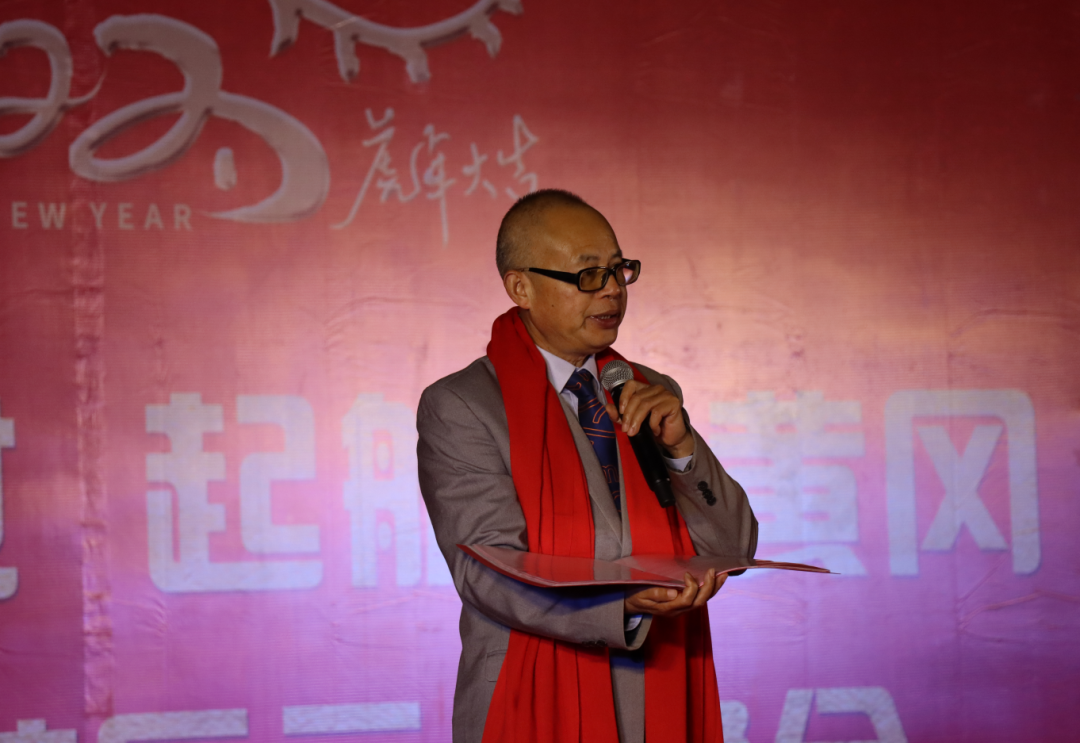 【校園新聞】青春逢盛世 起航在黃岡——?？邳S岡金盤(pán)高級(jí)中學(xué)2022椰海校區(qū)元旦晚會(huì)