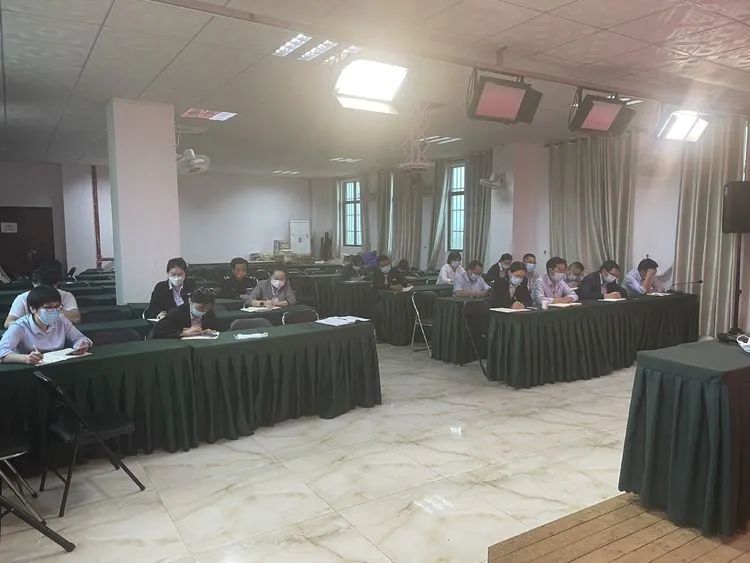 【校園資訊】?？邳S岡金盤高級中學(xué) 召開校園疫情防控應(yīng)急處置工作會議